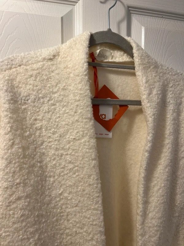 Isadora White Long Cardigan With Black Heart Detail On Sleeves image 5